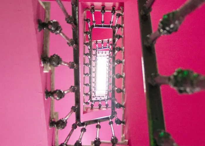 אכסניה Room00 *