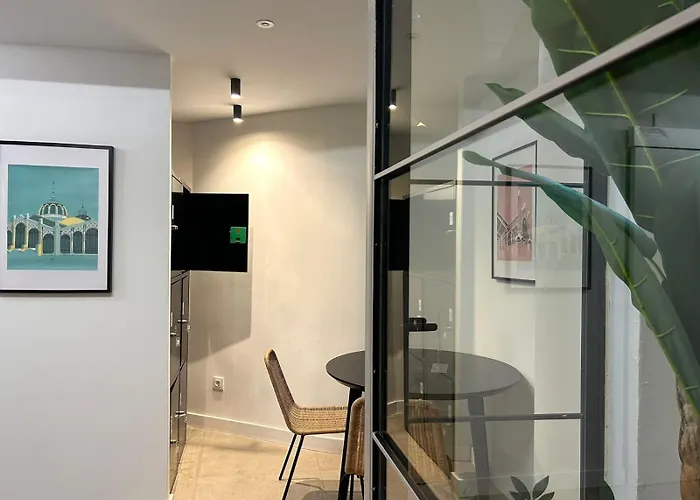 Poeta Llombart فالنسيا