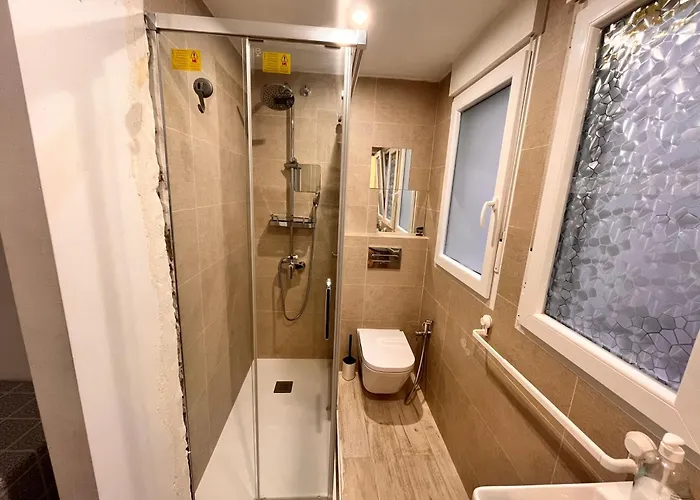 Center Of The فالنسيا