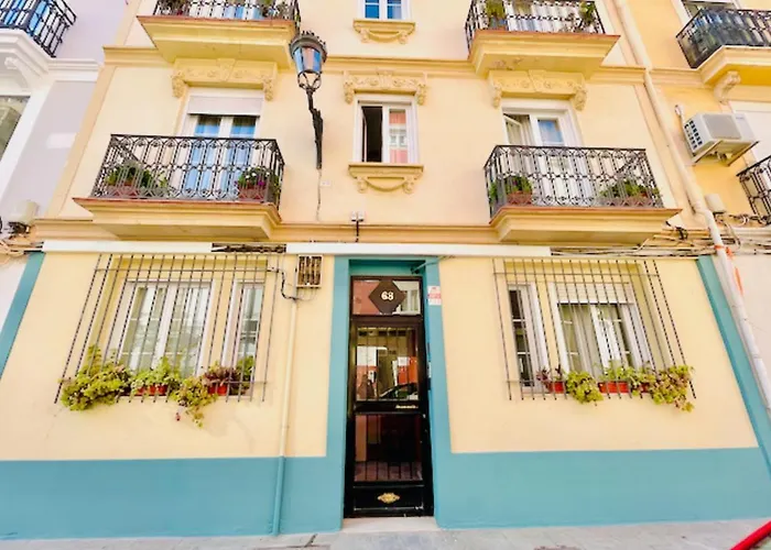 Hosted By Gracie شقة فالنسيا