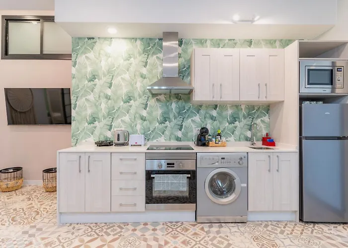 Manjon Leaves * فالنسيا