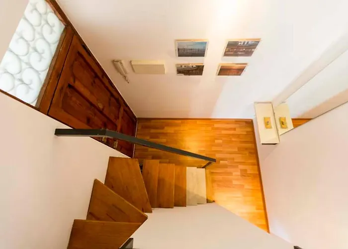 Apartamento Cerrajeros Market