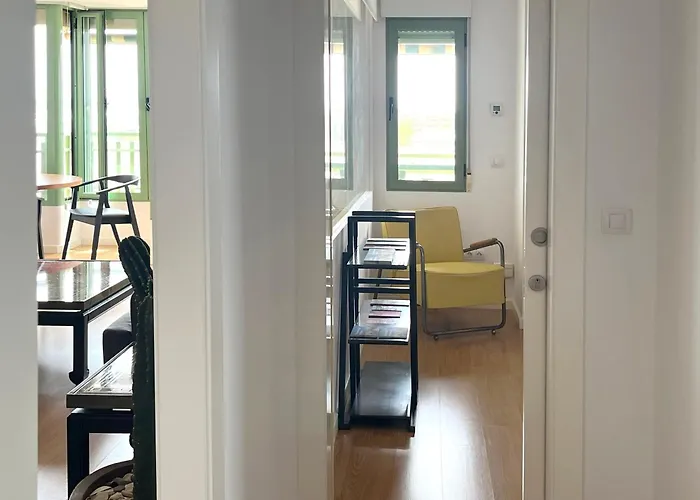 Stylish Well-connected Beachfront Flat شقة فالنسيا