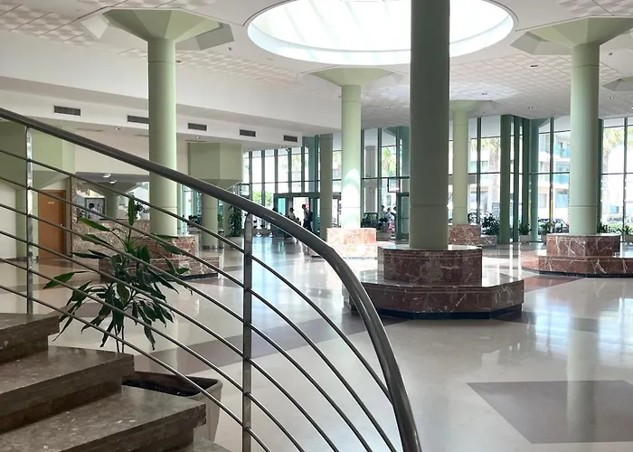 Stylish Well-connected Beachfront Flat شقة فالنسيا