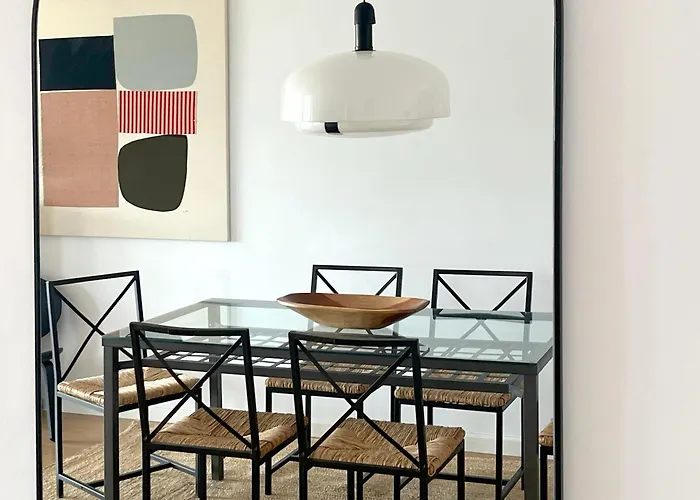 Stylish Well-connected Beachfront Flat Валенсия