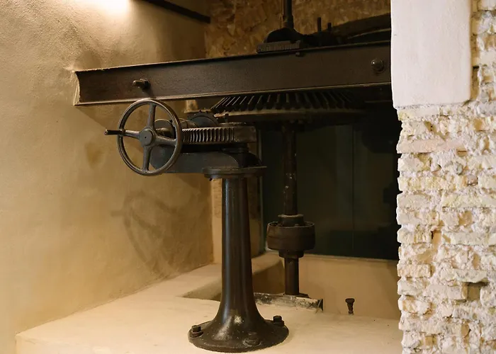 Amazing By The Fair * فالنسيا