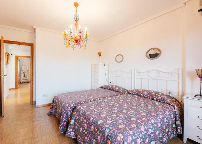 펜션 Chalet, Rodeada De Naturaleza Piscina A Doce Klm De Y 7 Del Aeropuerto