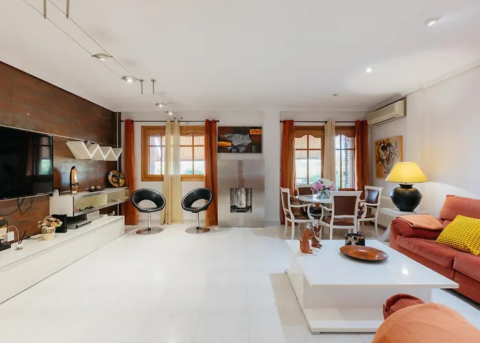 Chalet, Rodeada De Naturaleza Piscina A Doce Klm De Y 7 Del Aeropuerto 발렌시아