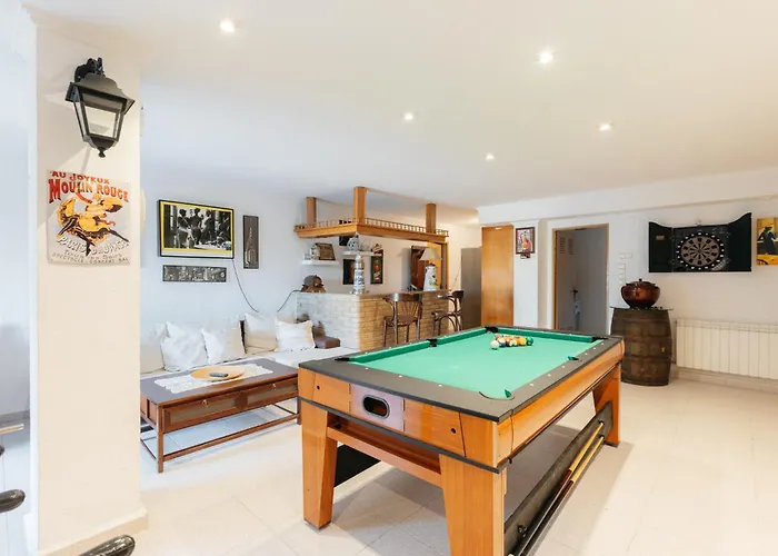 Chalet, Rodeada De Naturaleza Piscina A Doce Klm De Y 7 Del Aeropuerto 발렌시아