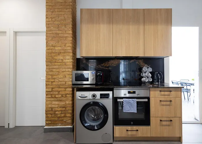 Florit Flats - The Patraix Διαμέρισμα *