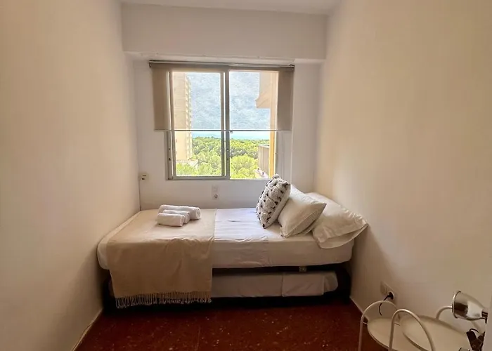 District Key - Saler, Av Gola Puchol 14