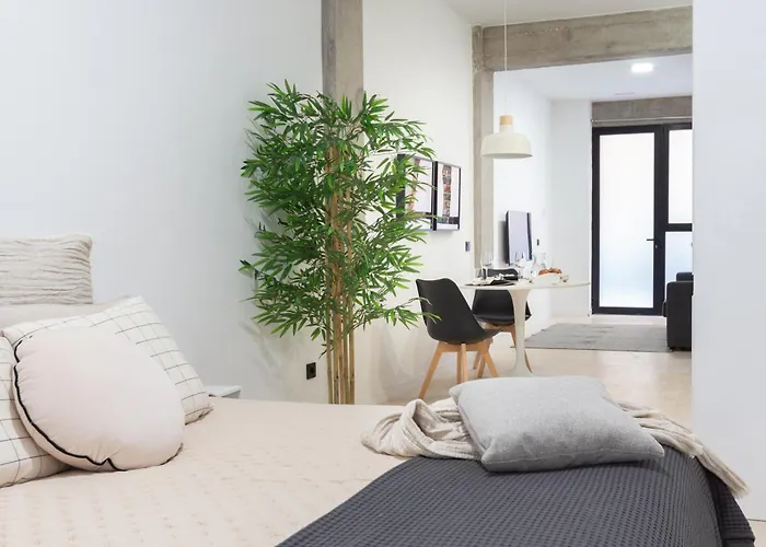 Vlc Host - Manya Apartment *