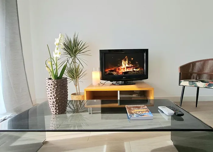 Piso Nuevo Y Luminoso De Temporada Min 12 Noches شقة