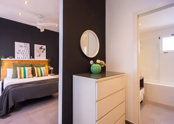 شقة Florit Flats - Stylish 2 Bedroom Ac Wifi Terrace Attic In Center فالنسيا