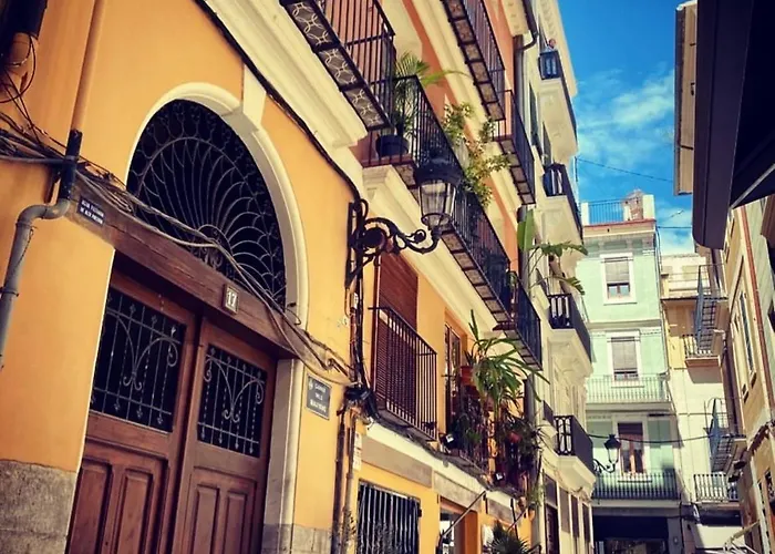 Mediterranean Flats Plaza Redonda 아파트 *