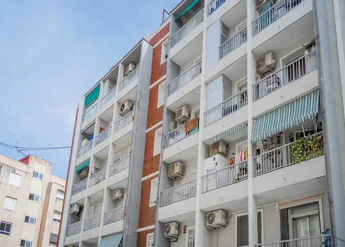 Náutico Junto A La Playa Malvarrosa *