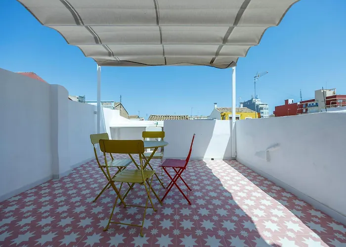 Artisan Haven: El Cabanyal Oasis * Valencia