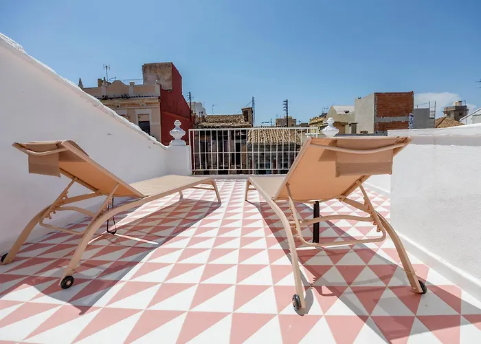 Ferienhaus Artisan Haven: El Cabanyal Oasis