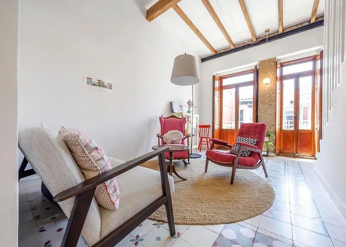 Artisan Haven: El Cabanyal Oasis * Valencia