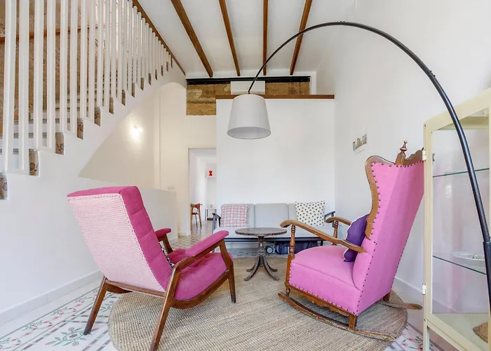 Ferienhaus Artisan Haven: El Cabanyal Oasis *