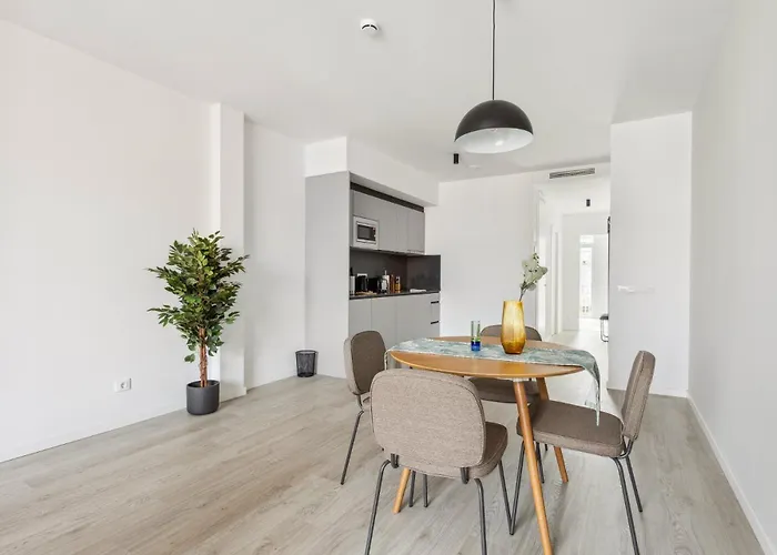 Limehome Calle De Cadiz * Valencia