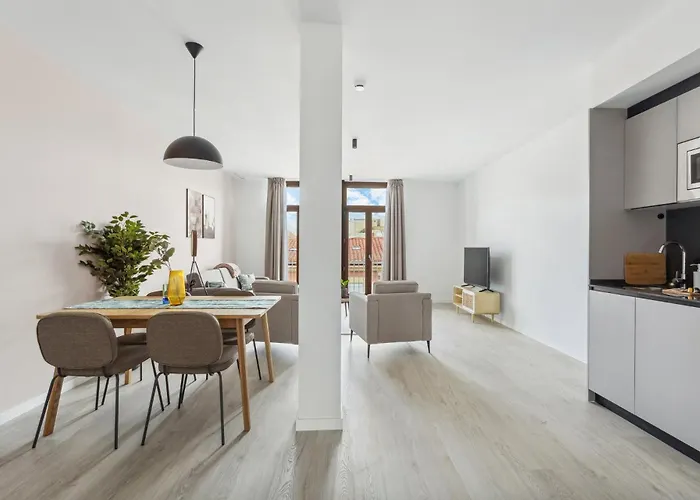 Apartment Limehome Calle De Cadiz