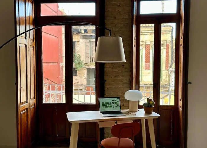 Artisan Haven: El Cabanyal Oasis 度假居 *