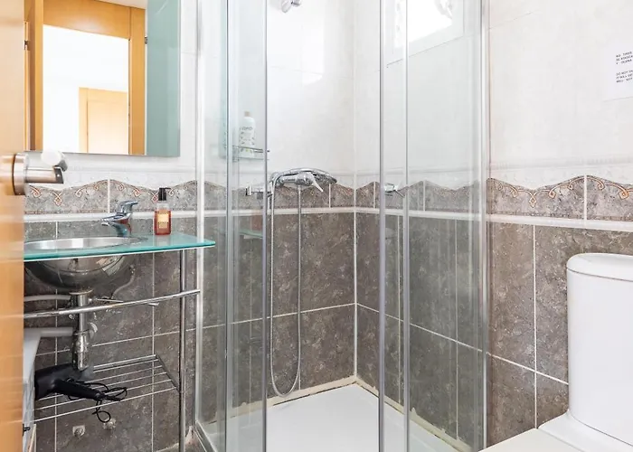 Penthouse Duplex In A 4 Floors Spanish House -8 Min To Center By Metro 아파트