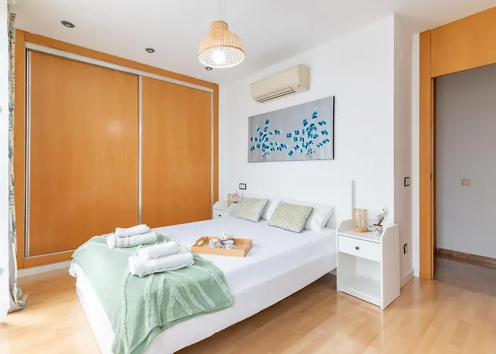 Penthouse Duplex In A 4 Floors Spanish House -8 Min To Center By Metro דירה ולנסיה