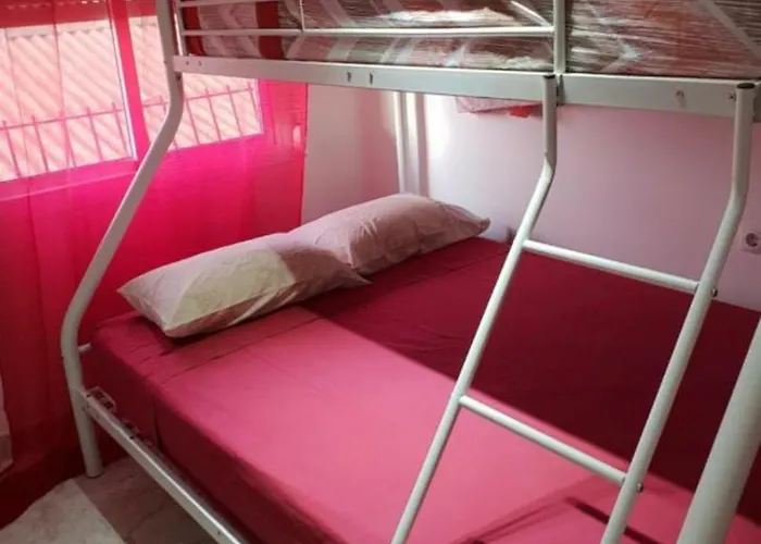 Nice And Quite Homestay szállás *