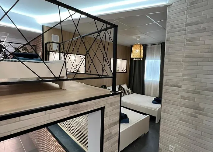 Carcaixent 24 Апарт-отель Валенсия