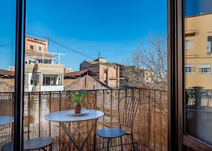 Na Jordana Flat * Valence