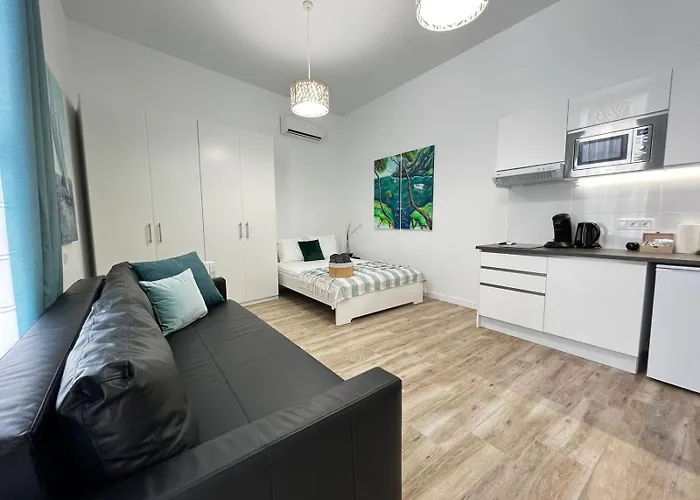 Апарт-отель Rodrigues 15 4*