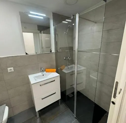 Διαμέρισμα Urbano Muy Bien Conectado *