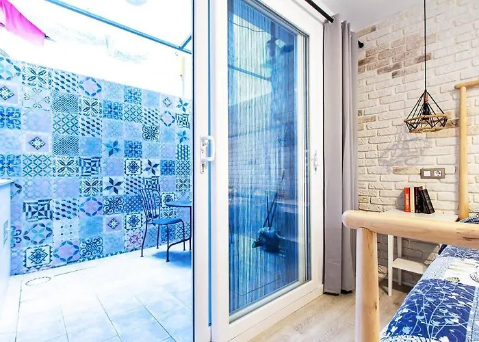 Chic Y Renovado Loft En La Playa Βαλένθια