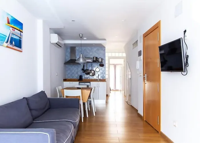 아파트 Con Terraza Privada Cerca De La Playa *