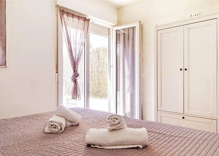 Con Terraza Privada Cerca De La Playa 아파트