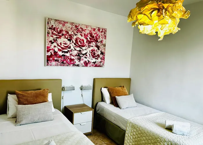 아파트 Travel Habitat Jardines De Viveros *