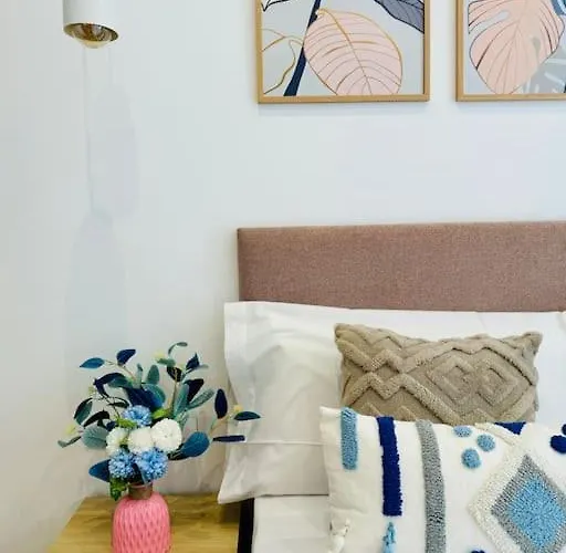 Color & Design Next To Russafa Soho شقة *