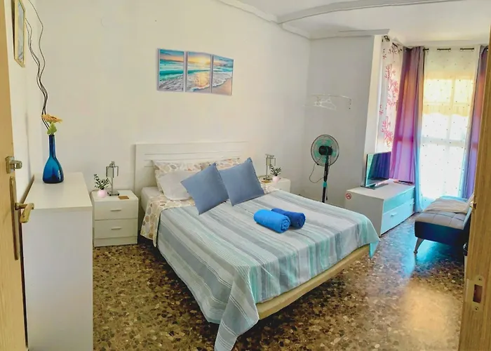 Apartamento Compartido Con Vista Al Puerto Privat bolig Valencia