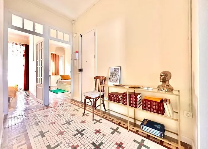 Stylish Ruzafa Market