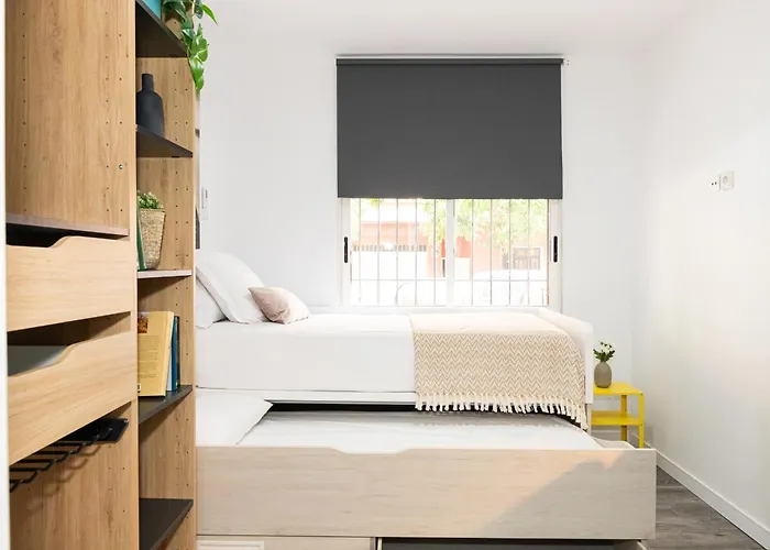 Singularstays Padre Urbano Appartement