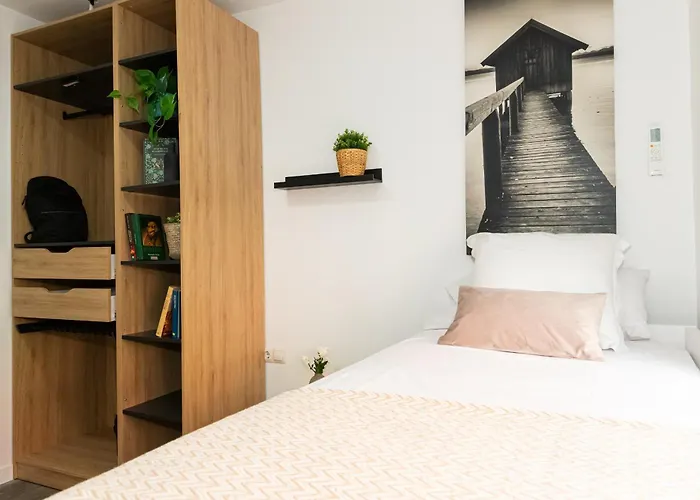 Singularstays Padre Urbano *