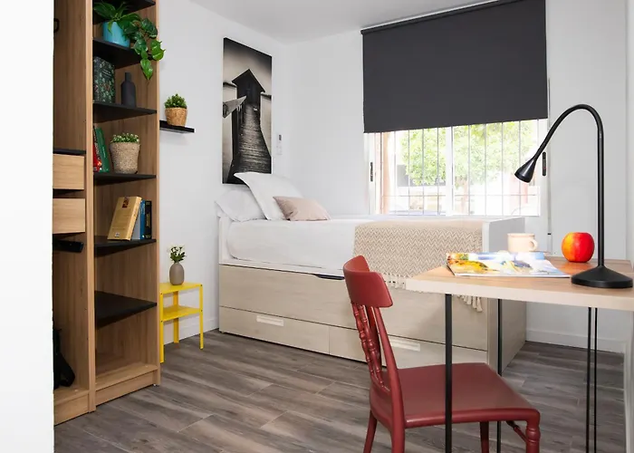 Singularstays Padre Urbano Appartement