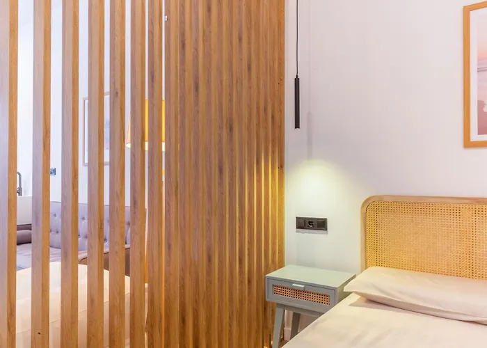 Mestalla Flats By Nomad Host شقة *