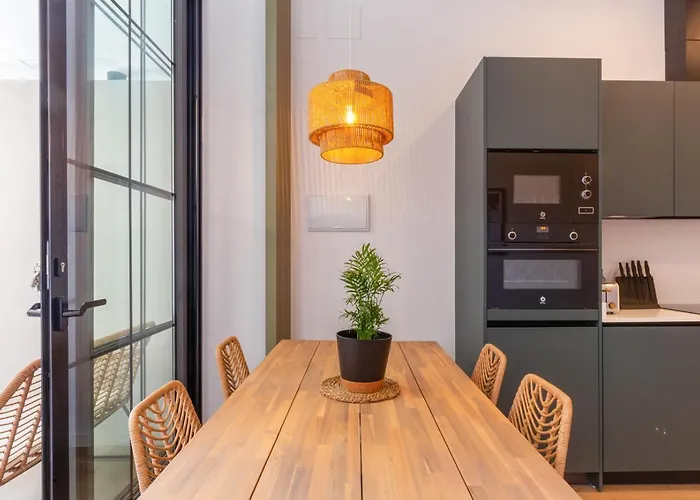 Mestalla Flats By Nomad Host