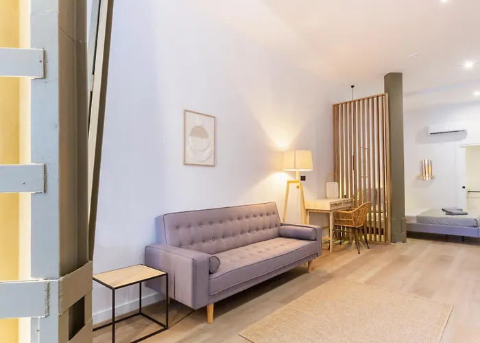 Mestalla Flats By Nomad Host شقة فالنسيا