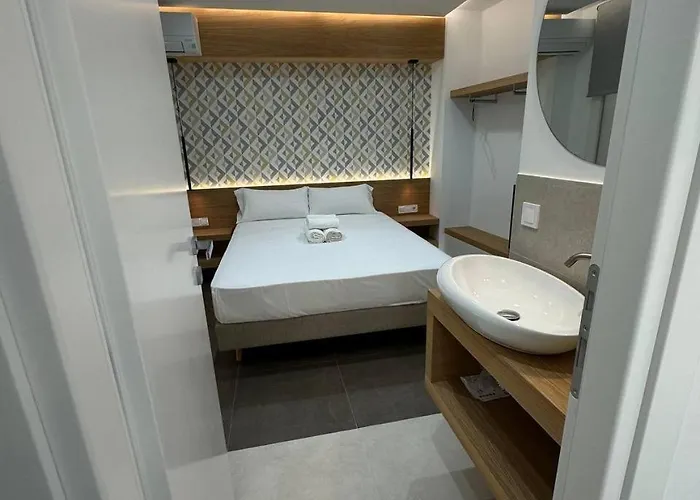 Con Bano Privado Y Cocina Compartida *