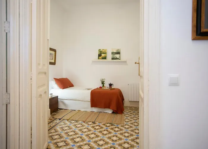 Singularstays Ms Rogers *