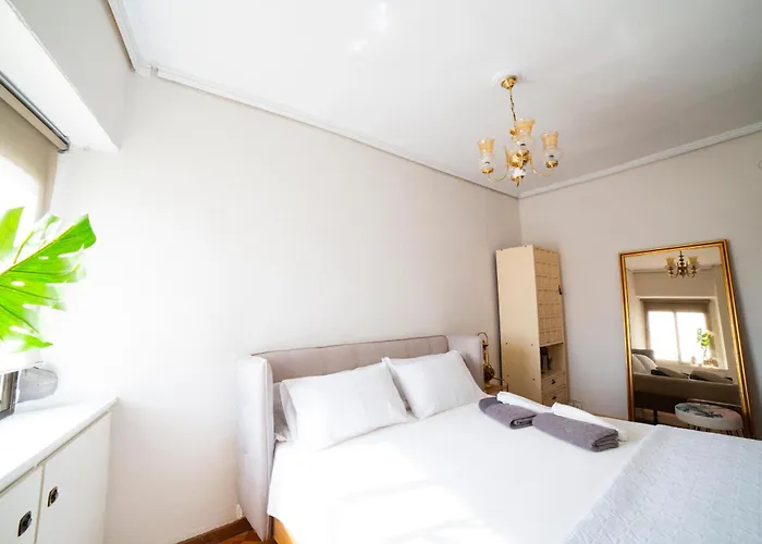 Awesome Center * فالنسيا